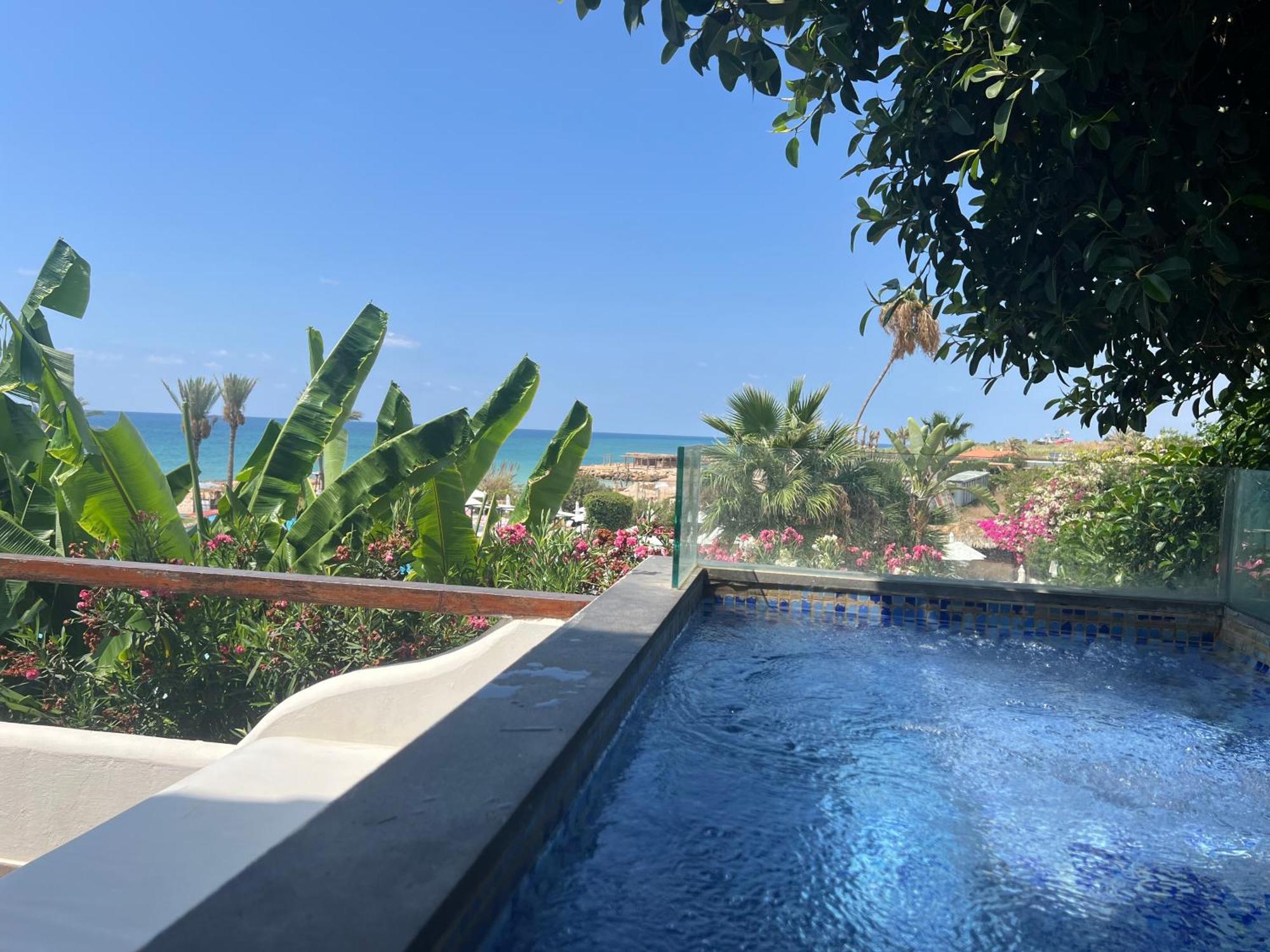 Jhotelresorts Damour Luaran gambar